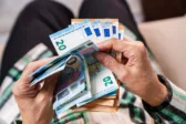 Συντάξεις και αναδρομικά: Τα σημεία που πρέπει να τσεκάρουν οι δικαιούχοι