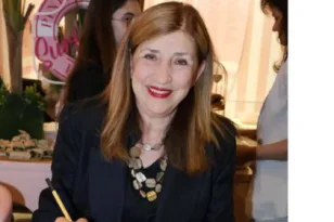 Σοφία Ντενίση: «Η πένα έχει πάντα δύναμη και θα συνεχίσει να έχει»