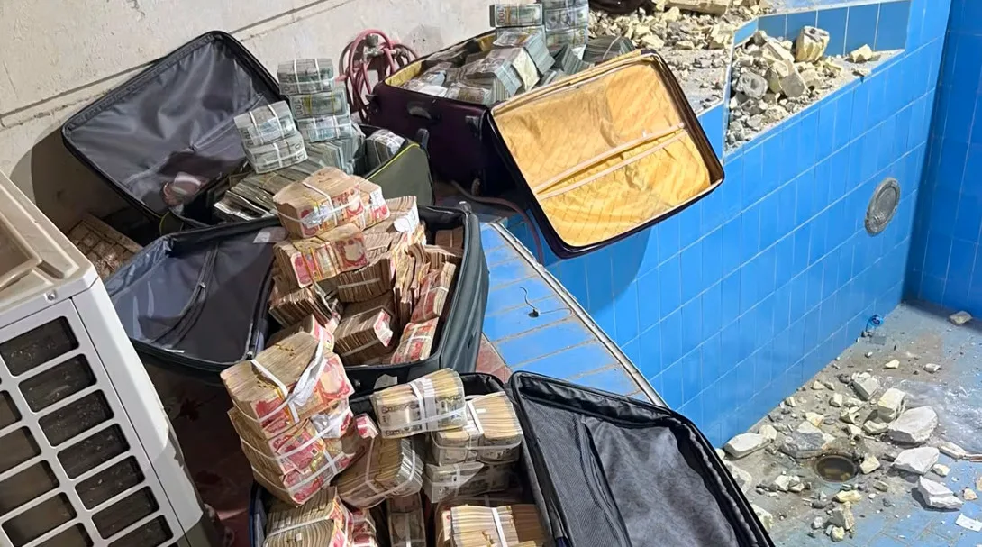 Ιράκ: 57 εκατ. δολάρια και 27 κιλά χρυσού φέρεται να βρέθηκαν σε σπίτι βουλευτή