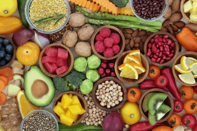 Τα superfoods του καλοκαιριού: Από το καρπούζι μέχρι τα όσπρια σε κρύες σαλάτες