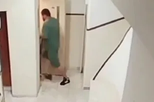 Θεσσαλονίκη: Καρέ καρέ η επίθεση σε ηλικιωμένη μέσα σε ασανσέρ – Πώς δρούσε ο 26χρονος ΒΙΝΤΕΟ