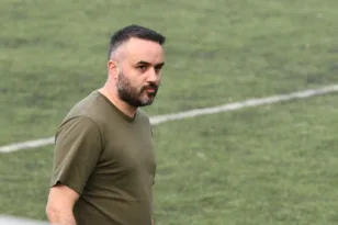 Ο Κυριακός Θούας συνεχίζει στο «τιμόνι» του Αστέρα Λεοντίου
