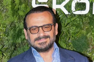 «Δεν με συγκινεί στο ελάχιστο η εικόνα του γερασμένου κτήνους. Θα ήθελα να πεθάνει πίσω από τα σίδερα»
