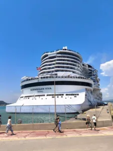 Στο Κατάκολο τρία κρουαζιερόπλοια μετέφεραν 13.000 κόσμο! ΦΩΤΟ Στο Κατάκολο τρία κρουαζιερόπλοια μετέφεραν 13.000 κόσμο! ΦΩΤΟ