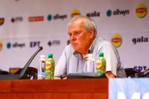 Στην άμμο χτίζονται παλάτια: Το Πρώτο σερβίς στο 32ο Πανελλήνιο πρωτάθλημα Beach Volley Στην άμμο χτίζονται παλάτια: Το Πρώτο σερβίς στο 32ο Πανελλήνιο πρωτάθλημα Beach Volley