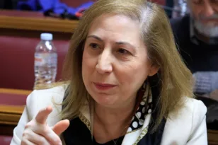 Παραιτήθηκε η Ξενογιαννακοπούλου: «Δεν διανοούμαι ΣΥΡΙΖΑ απέναντι σε Τσίπρα και ΕΛΑΣ»