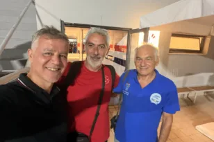 Στην Αθήνα για διεθνείς και Μίνι Κορασίδες της ΝΕΠ, τα είπαν με Λάμπρο Αναστασόπουλο