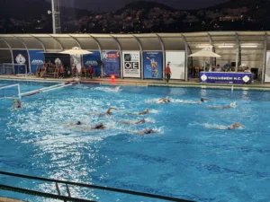 Στην Αθήνα για διεθνείς και Μίνι Κορασίδες της ΝΕΠ, τα είπαν με Λάμπρο Αναστασόπουλο Στην Αθήνα για διεθνείς και Μίνι Κορασίδες της ΝΕΠ, τα είπαν με Λάμπρο Αναστασόπουλο