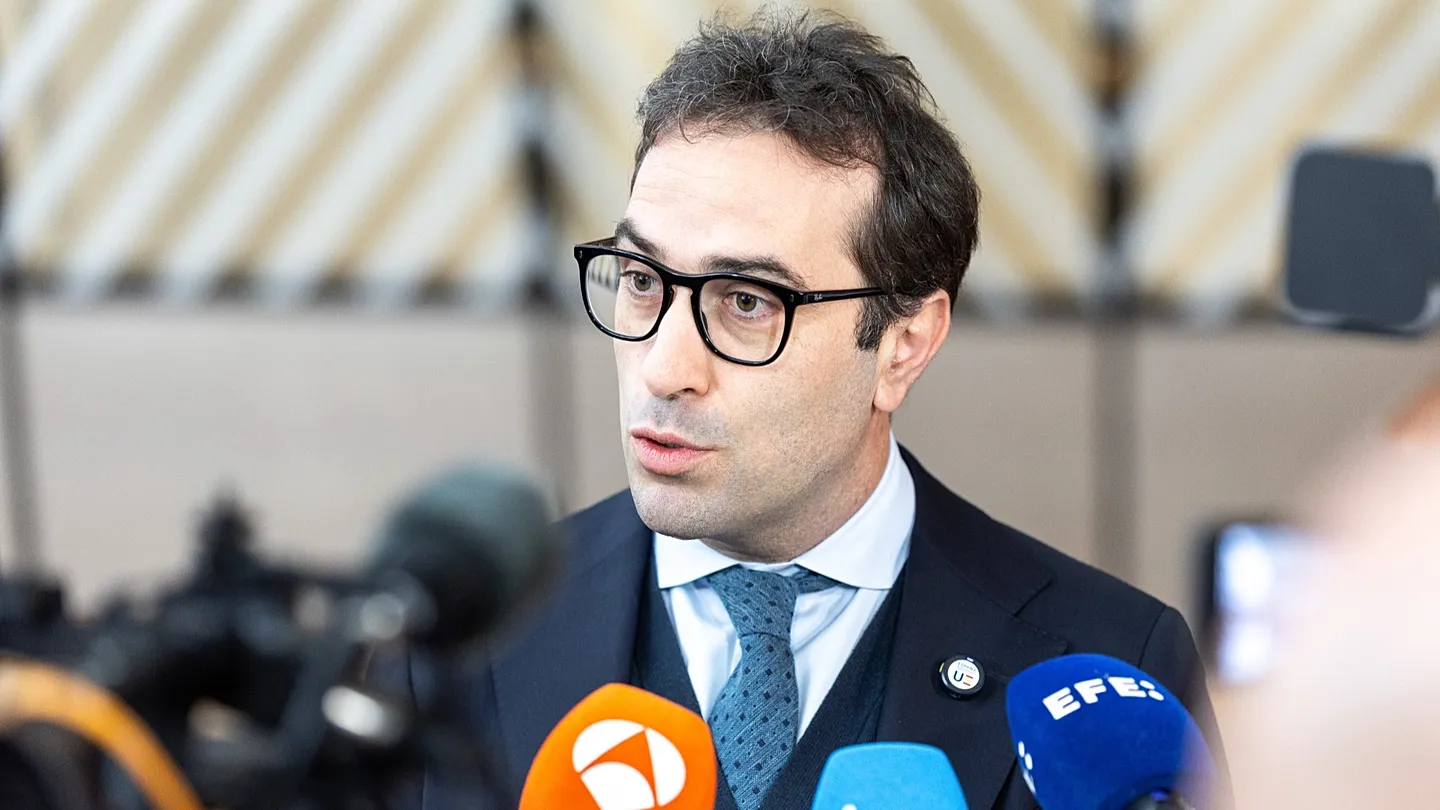 Ισπανία: Ρίχνει στο τραπέζι κοινό δανεισμό 850 δισ. ευρώ τον χρόνο για την ΕΕ Ισπανία: Ρίχνει στο τραπέζι κοινό δανεισμό 850 δισ. ευρώ τον χρόνο για την ΕΕ