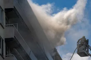 Φωτιά σε πολυκατοικία στην Αμβέρσα: Τουλάχιστον 5 νεκροί, συνεχίζονται οι έρευνες