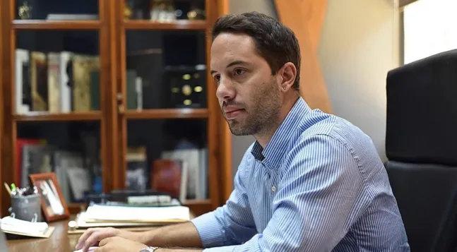 Ο Λευτέρης Βαρουξής απάντηση στα σενάρια για ΠΑΣ Πύργου: «Η σιωπή μου δεν είναι αδυναμία»