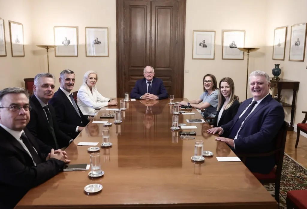 Στον Πρόεδρο της Δημοκρατίας οι Γενικοί Γραμματείς των Αποκεντρωμένων Διοικήσεων Στον Πρόεδρο της Δημοκρατίας οι Γενικοί Γραμματείς των Αποκεντρωμένων Διοικήσεων