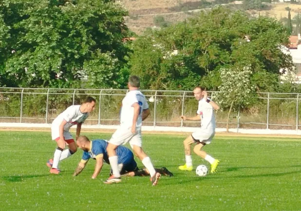 Γκολ και θέαμα οι παλαίμαχοι Πάτρας στα Καλάβρυτα