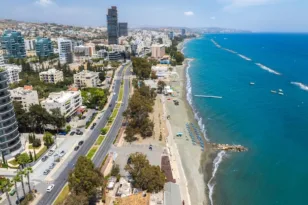 Εξερευνήστε κορυφαία διαμερίσματα προς πώληση στη Λάρνακα, Κύπρος σήμερα