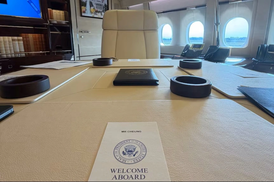 Μέσα στο νέο Air Force One του Τραμπ: Το «ιπτάμενο παλάτι» των 400 εκατ. δολαρίων