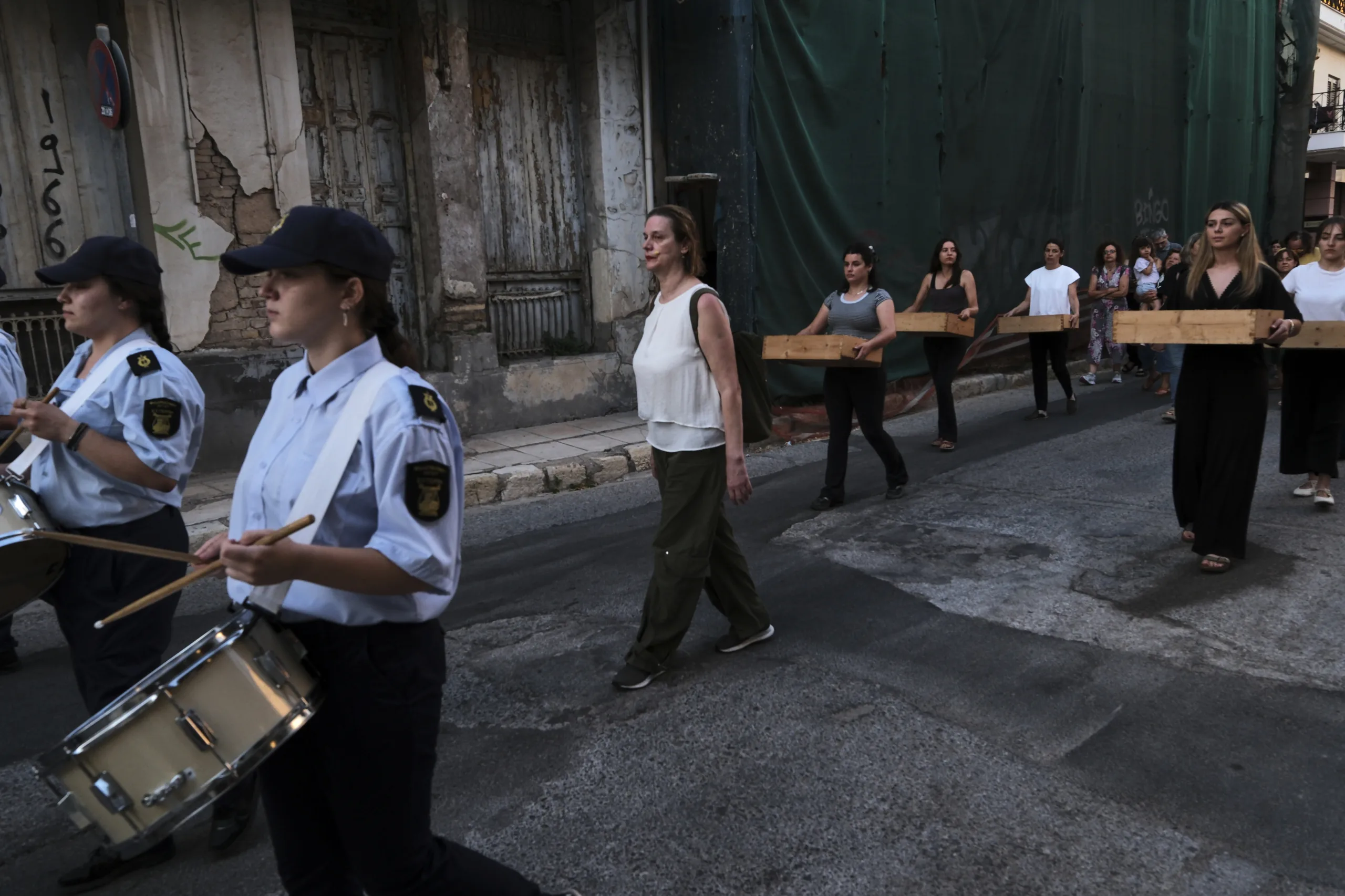 Αίγιο: Η «Ανασκαφή» έβγαλε τη μνήμη στο φως – Το μουσείο έγινε ζωντανή σκηνή Αίγιο: Η «Ανασκαφή» έβγαλε τη μνήμη στο φως – Το μουσείο έγινε ζωντανή σκηνή
