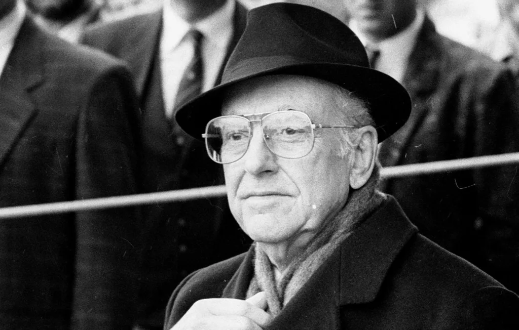 Σαν σήμερα το ’89: Ο Ανδρέας, ο Κοσκωτάς και τα πρωτοσέλιδα της «κάθαρσης» Σαν σήμερα το ’89: Ο Ανδρέας, ο Κοσκωτάς και τα πρωτοσέλιδα της «κάθαρσης»