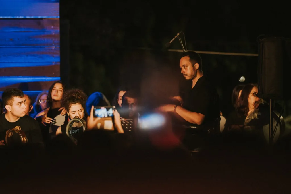 Πάτρα: Η Αρετή Κετιμέ και 40 κρουστοί στο «Σμυρναίικο Σεργιάνι» της Δεξαμενής ΦΩΤΟ