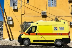 Χανιά: Σοβαρό τροχαίο έξω από τις φυλακές Αγυιάς – Στο χειρουργείο 22χρονος μοτοσικλετιστής