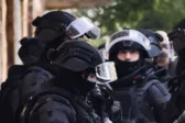 Πάτρα: Το FBI στην Οβρυά για γνωστό άνθρωπο της νύχτας – Του πέρασαν χειροπέδες