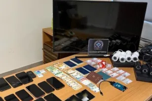 Θεσσαλονίκη: Διεθνές «χτύπημα» σε κύκλωμα διακίνησης μεταναστών – Πάνω από 300.000 ευρώ τα παράνομα κέρδη