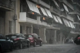 Κακοκαιρία: 940 κλήσεις στην Πυροσβεστική από μπουρίνια – Πλημμύρες, πτώσεις δέντρων και ζημιές σε καλλιέργειες