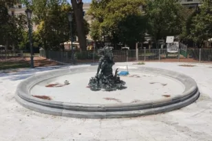 Πάτρα: Αποκαταστάθηκε το εμβληματικό σιντριβάνι της πλατείας Ολγας