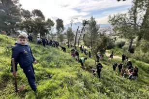 Πάτρα: Νερό ζωής στο πληγωμένο Γηροκομειό – Εθελοντικό πότισμα το Σάββατο
