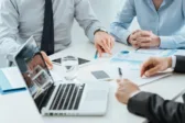 ΔΥΠΑ: Ανοίγουν 1.000 θέσεις για πτυχιούχους με μισθό έως 1.250 ευρώ