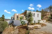 Αυτό το ελληνικό νησί «τρελαίνει» τους Ευρωπαίους: Το 1/3 των ξένων επενδυτών το επιλέγει για επενδύσεις σε εξοχική κατοικία