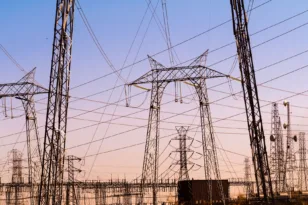 Η Ευρώπη θέλει να κάνει το ρεύμα φθηνότερο από το αέριο – Τα ποσά για νοικοκυριά και επιχειρήσεις
