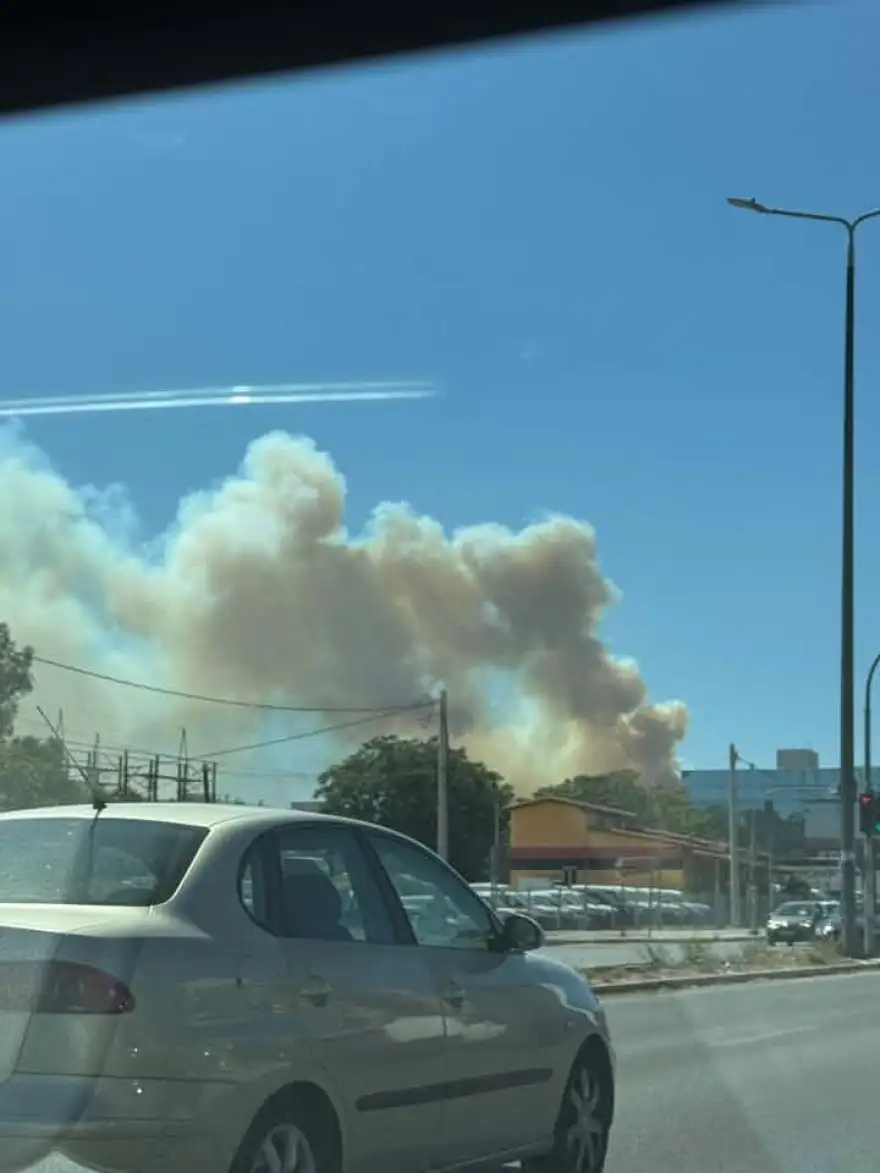 Συναγερμός στην Αττική: Φωτιά στην Περιφερειακή Αιγάλεω – Ήχησε το 112