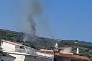 Σέρρες: Αγρότης με εγκαύματα από τη φωτιά στη Νιγρίτα – Καίγονται ελιές και θαμνώδης έκταση