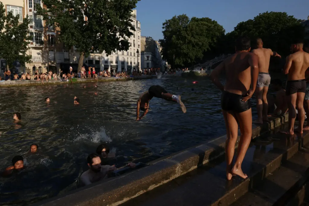 Γαλλία: Πάνω από 90 πνιγμοί σε 15 ημέρες εν μέσω ακραίου καύσωνα στην Ευρώπη Γαλλία: Πάνω από 90 πνιγμοί σε 15 ημέρες εν μέσω ακραίου καύσωνα στην Ευρώπη