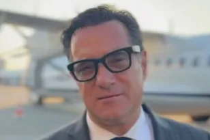 «Πόλεμος» στη Βουλή για τα γυαλιά Meta του Γεωργιάδη: «Θα τα φοράω και θα καταγράφω»