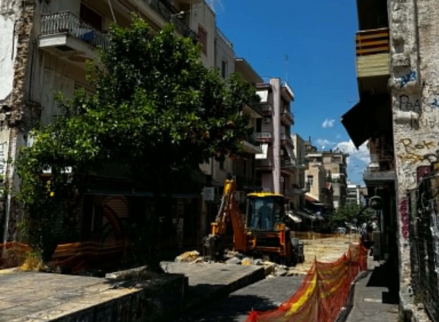 Πάτρα - Ανάπλαση Κάτω Πόλης: Αντιδράσεις για το κλείσιμο της Καραϊσκάκη Πάτρα - Ανάπλαση Κάτω Πόλης: Αντιδράσεις για το κλείσιμο της Καραϊσκάκη