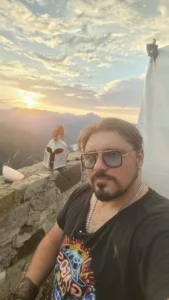 Η «Οδύσσεια» του Γιάγκου Ραυτόπουλου στην ορεινή Ναυπακτία: Από το IMAX στα... έλατα Η «Οδύσσεια» του Γιάγκου Ραυτόπουλου στην ορεινή Ναυπακτία: Από το IMAX στα... έλατα