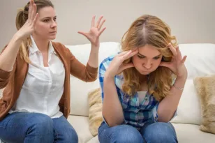 «Ηρέμησε» και «Συγγνώμη»: Γιατί είναι οι χειρότερες κουβέντες όταν κάποιος σου φωνάζει