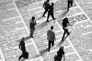 Ανεργία: Νέα πτώση στο 8,1% τον Μάιο – Τι δείχνουν τα στοιχεία της ΕΛΣΤΑΤ