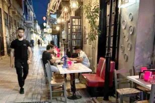 «Αιμορραγεί» η εστίαση στην Αχαΐα: Ενα ακόμα τρίμηνο με μειωμένη κατανάλωση