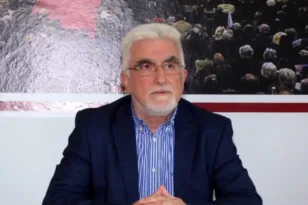ΣΥΡΙΖΑ: Ο Καριπίδης παίρνει την έδρα Κόκκαλη αλλά κρατά κλειστά τα χαρτιά του – «Θα ορκιστώ και μετά θα δω»