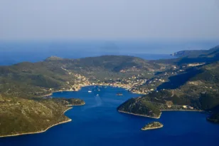 H “Οδύσσεια” του Νόλαν εκτοξεύει την Ιθάκη, τι λένε οι φορείς του νησιού