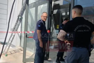 Σοβαρό εργατικό ατύχημα στο Δικαστικό Μέγαρο Καλαβρύτων – 45χρονος έπεσε από σκάλα