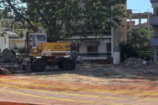 Κοζάνη: Οστά και βυζαντινά αγγεία κάτω από την πλατεία Αλώνια – Ξεκινά σωστική ανασκαφή