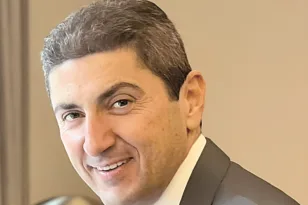 Ο Λευτέρης Αυγενάκης στον Peloponnisos FM 103,9: «Η χώρα θέλει γέφυρες, όχι ρήγματα»