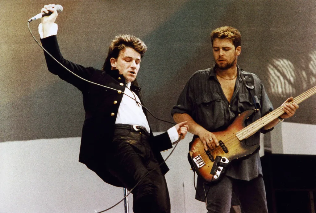 Live Aid: Η μέρα που οι Queen σταμάτησαν τον κόσμο για 20 λεπτά Live Aid: Η μέρα που οι Queen σταμάτησαν τον κόσμο για 20 λεπτά