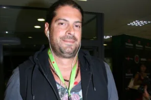 «Έφυγε μαζί σου ένα κομμάτι της ψυχής μου»: Ραγίζει καρδιές ο γιος του Λορέντζο Καριέρε