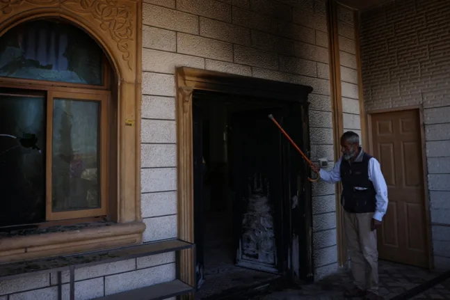 Δυτική Όχθη: Έποικοι κατηγορούνται ότι πυρπόλησαν τέμενος – Έρευνα από τις ισραηλινές αρχές