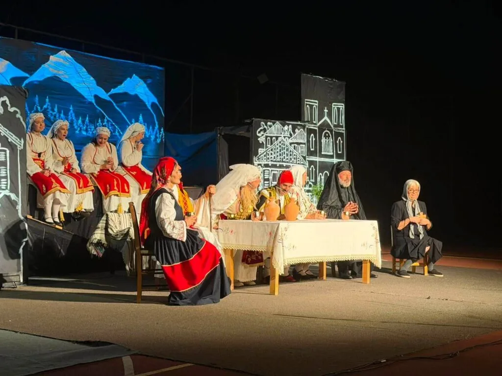 Η «Μαρία η Αλισσιώτισσα» ανεβαίνει στην Κρήνη – Ο Μποστ συναντά τη Δυτική Αχαΐα