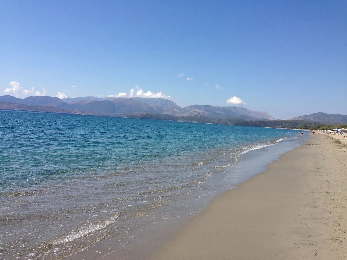 Κάμπινγκ στην Πελοπόννησο: Οι προορισμοί που ξεχωρίζουν για το καλοκαίρι Κάμπινγκ στην Πελοπόννησο: Οι προορισμοί που ξεχωρίζουν για το καλοκαίρι